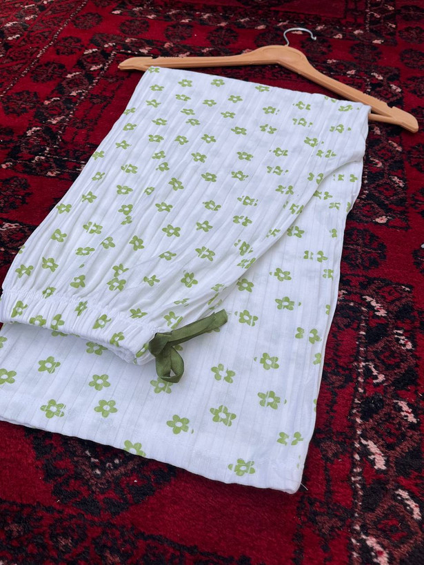 شلوار پلیسه پینترستی